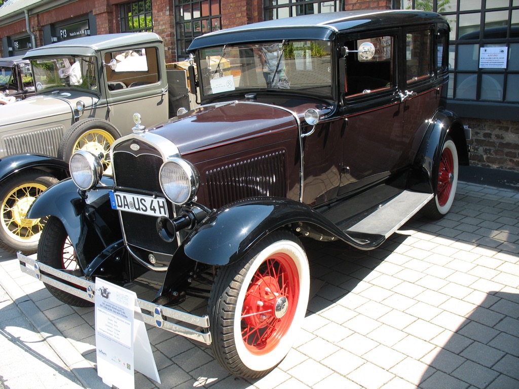 100 Jahre R&ouml;hr, Juni 2026